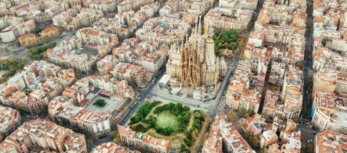 Храм Святого Семейства в Барселоне достроят к 2026 году