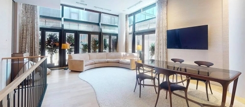 Ирина Шейк продает свою квартиру Нью-Йорке