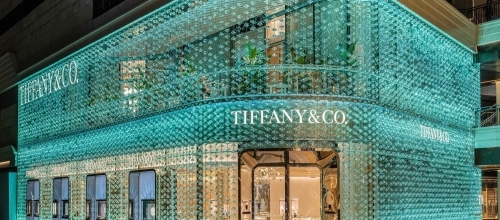 Сотни бриллиантов на фасаде магазина Tiffany от бюро MVRDV Сотни бриллиантов на фасаде магазина Tiffany от бюро MVRDV