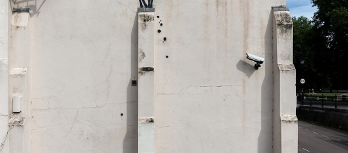 В Лондоне появилась новая серия работ Бэнкси В Лондоне появилась новая серия работ Бэнкси